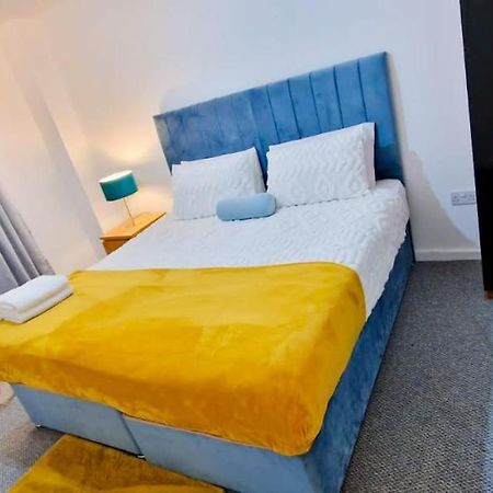 Lovely 2-Bedroom Apartment, Free Parking Manchester Exterior foto
