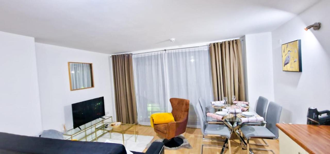 Lovely 2-Bedroom Apartment, Free Parking Manchester Exterior foto